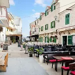 Centar * Vodice