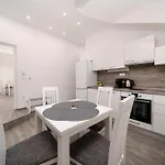 Apartment Centar *